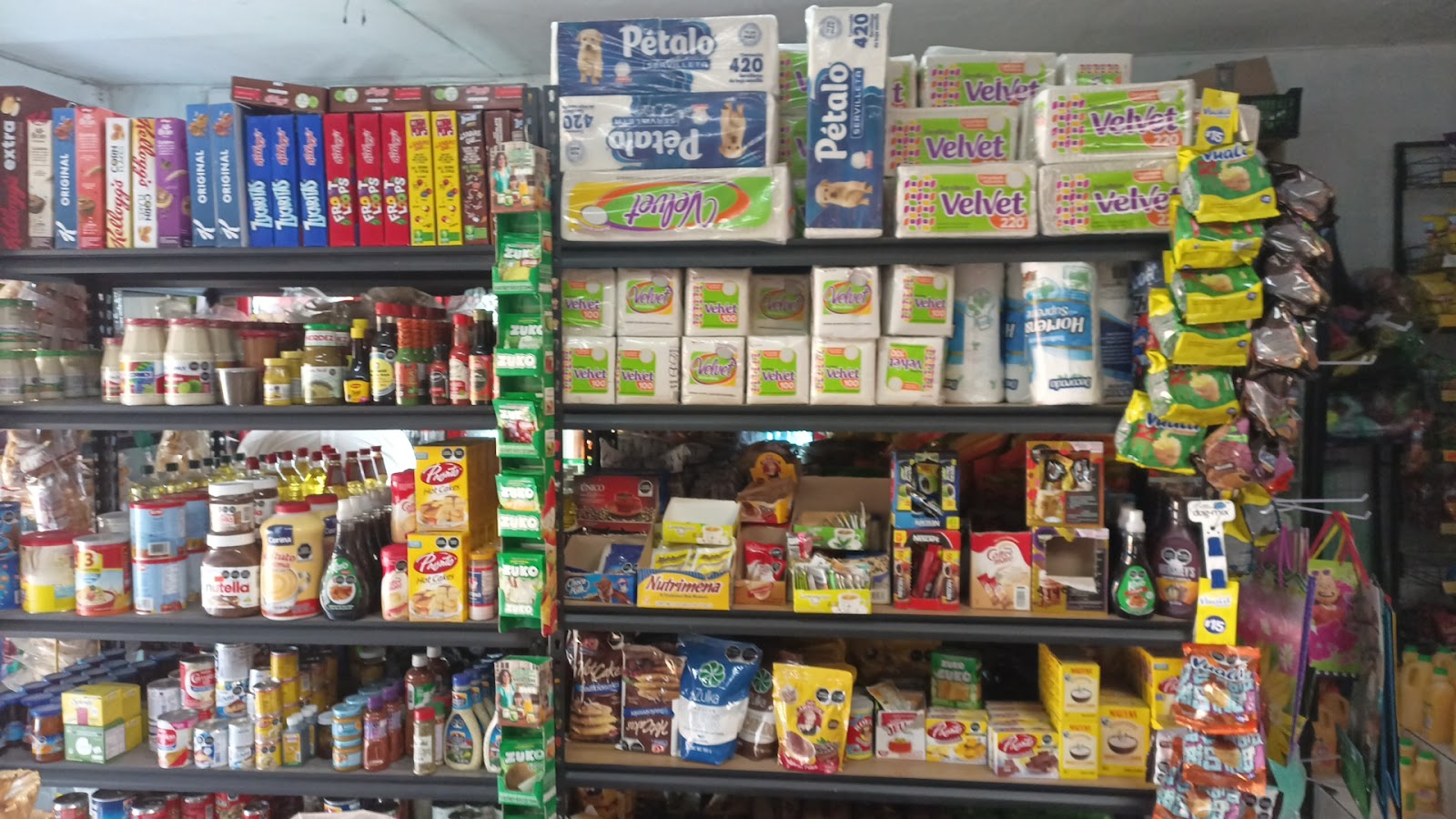 Abarrotes & Papeleria Zendejas