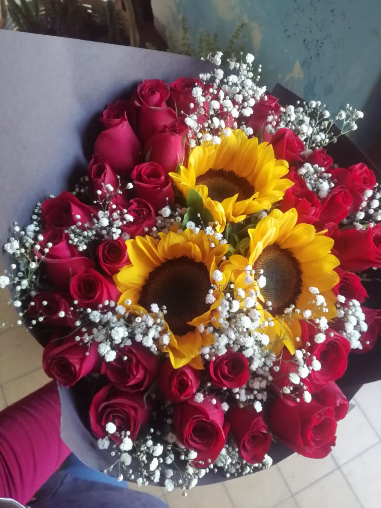 Los Petalitos